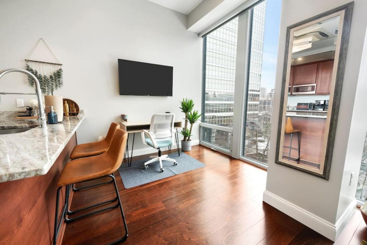 Hostwise Stays - The Washington At Chatham - Free Parking, Private Gym, More! Pittsburgh Buitenkant foto