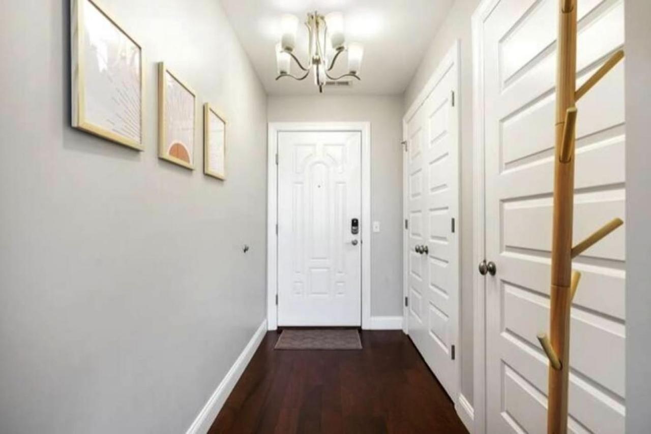 Hostwise Stays - The Washington At Chatham - Free Parking, Private Gym, More! Pittsburgh Buitenkant foto