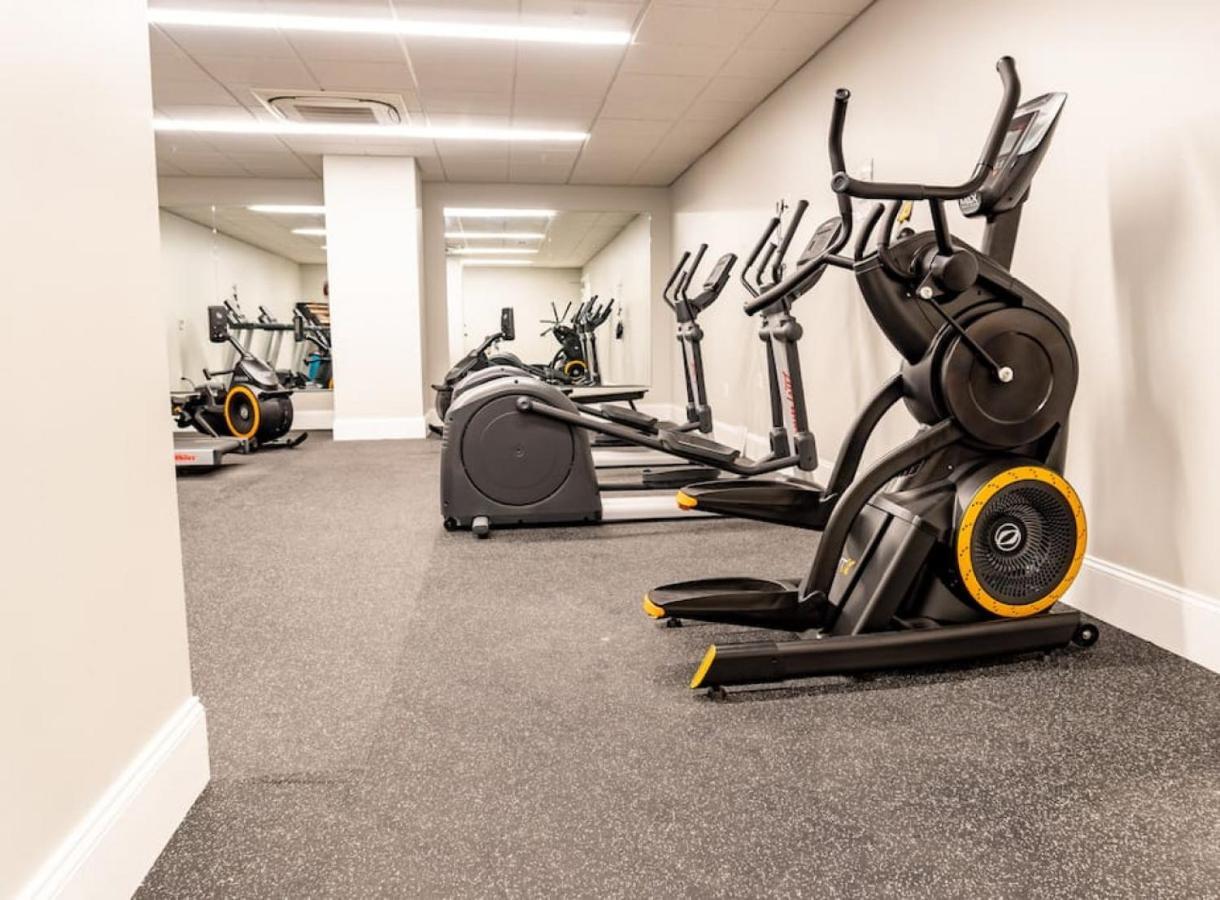 Hostwise Stays - The Washington At Chatham - Free Parking, Private Gym, More! Pittsburgh Buitenkant foto